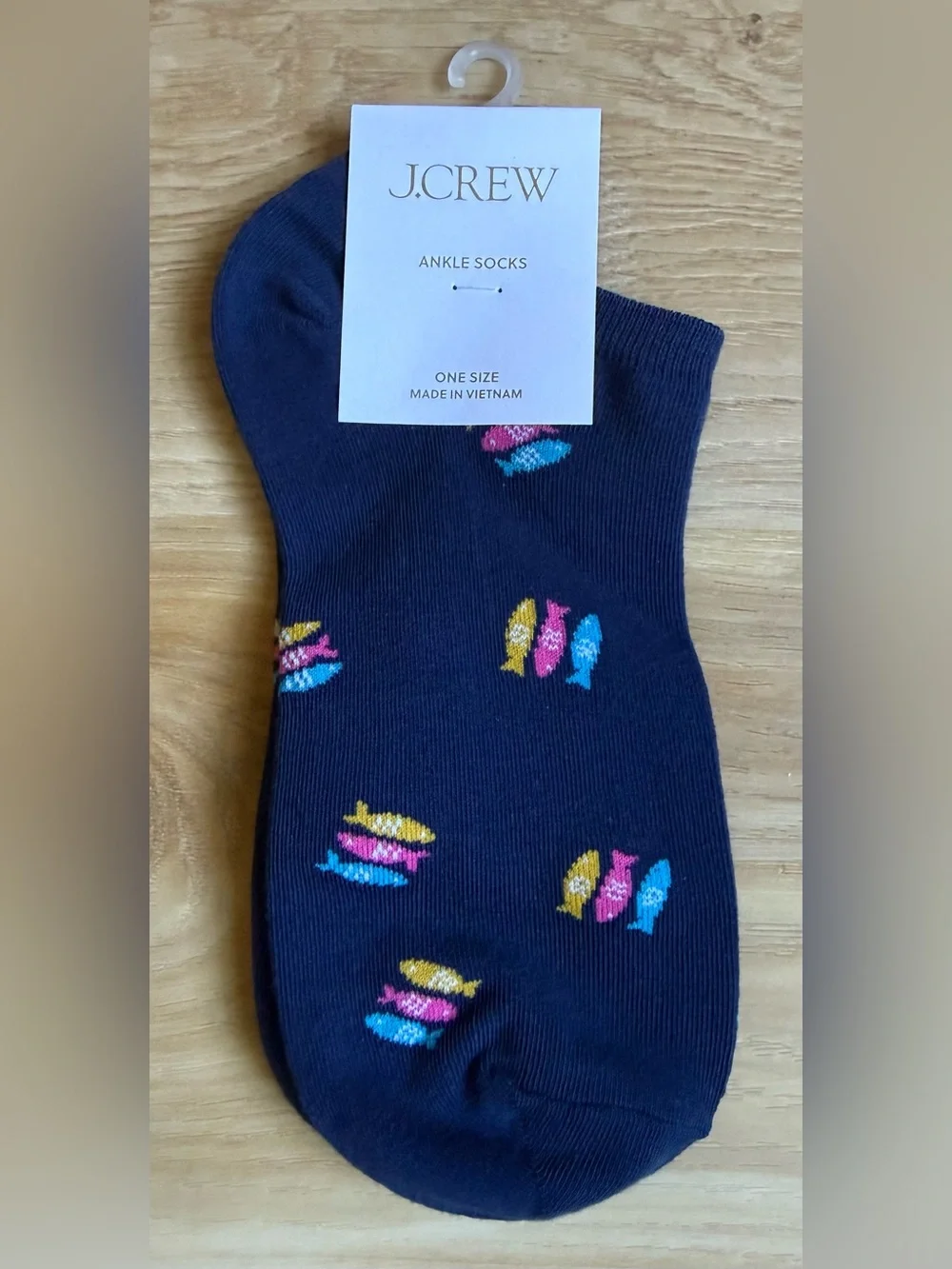 J. Crew Women’s Colorful fish ankle socks - CU190 - One Size - NWT